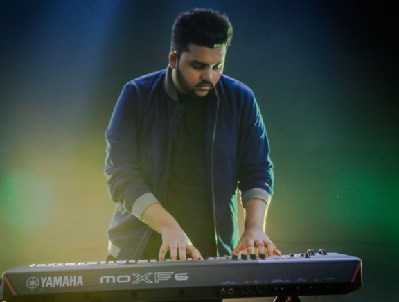 AR Rahman's Nephew Kaashif releases Valentines Single Kaadhal