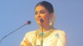Aishwarya Rai Bachchan at Kalyan Jewellers Kochi Showroom Inauguration