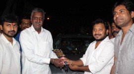 Brahma Producer Manjunath Gifts Innova Car to Director R.Chandru