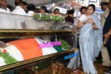 Celebs Pay Last Respects to Kannada Actor Ambareesh