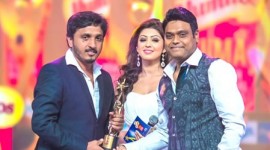 Kannada Film Stars at SIIMA Film Awards 2013