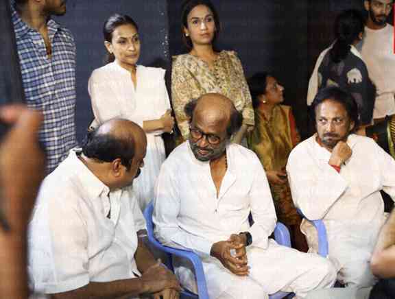 Kollywood Celebrities Pay Homage To Y Gee Mahendrans Mother