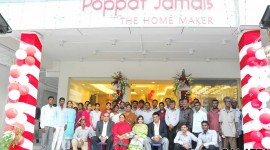 Poppat Jamals Store Opening