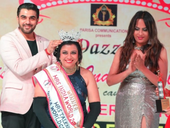 Priyadarshini Rajkumar was crowned Dazzle Mrs India World Classic 2018