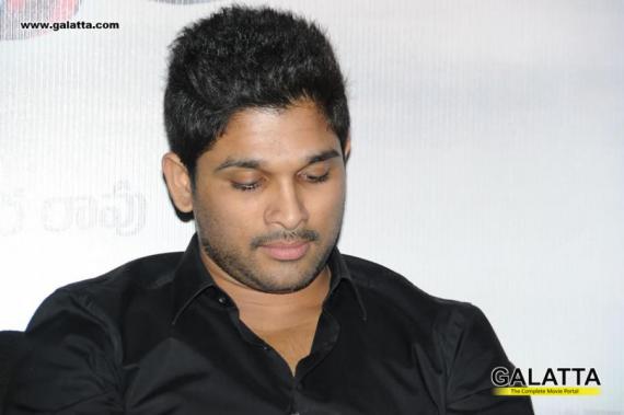 Allu Arjun Reveals his Identity | #Iddarammayilatho | #shorts |  #youtubeshorts | #SriBalajiVideo - YouTube