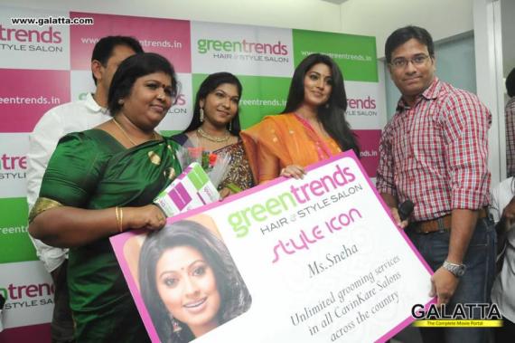Sneha Inaugurates Green Trends 54th Salon tamil Event Photo Gallery |  Galatta
