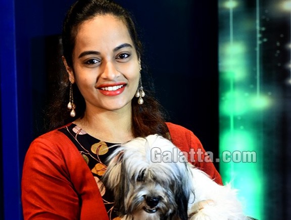 Suja Varunee with her Pet at Resto Cafe Twisty Tails Launch