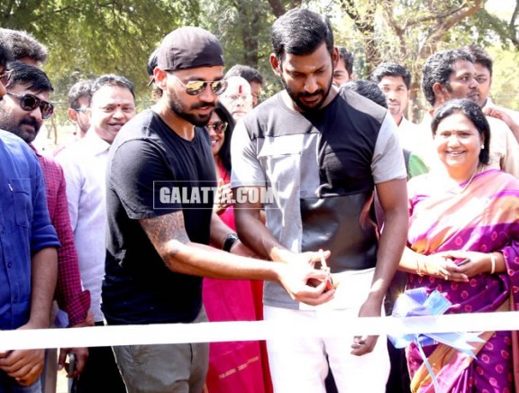 Vishal and Murali Vijay inaugurate Kreeda Sports Foundation
