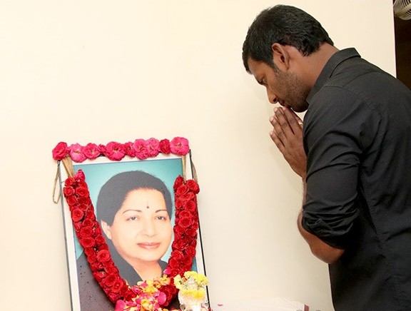 Vishal pays his respect to late CM J Jayalalithaa