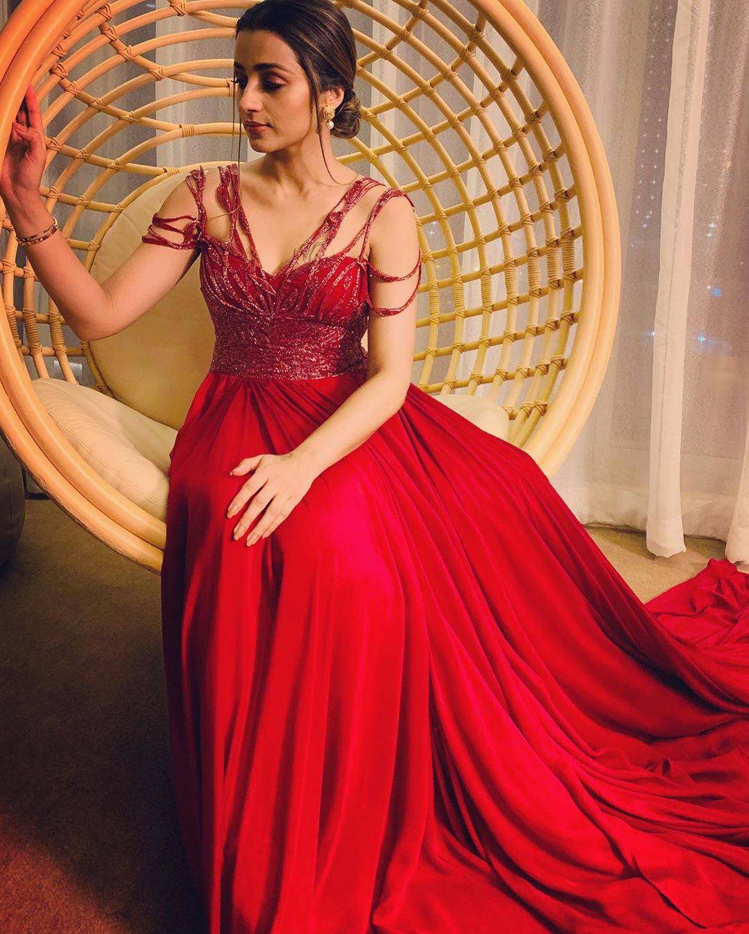 Our very own Trisha Krishnan attended the SIIMA awards 2019 in a red gown from designer Swapnil Shinde - Fashion Models