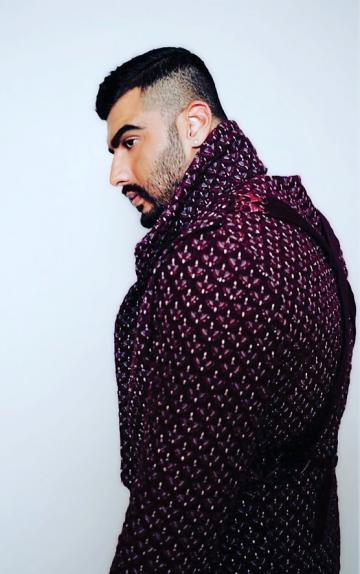  Arjun Kapoor inaugurated a new store of designer Kunal Rawal at Delhi wearing this patterned creation and we are, as usual, impressed by his style - Fashion Models