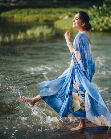 Ahana Krishna, who always steps out with the dignity of a Wordsworth poem, was seen giving competition to a stream in this water-inspired saree - Fashion Models