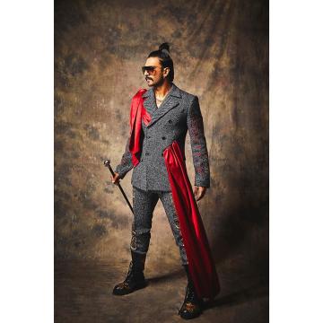 The IIFA awards usually is all parade and pomp, but we haven't seen the likes of Ranveer Singh's flamboyant outfit in years - Fashion Models