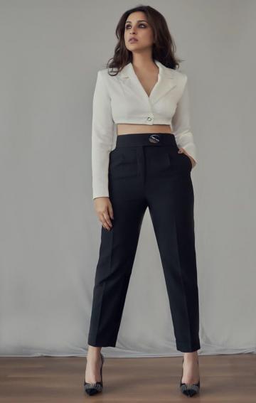 The single button cropped suit and high waist pants give off a boss lady feel that we like - Fashion Models