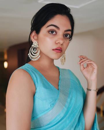 Ahaana Krishna recently had a photoshoot in this beautiful saree from Noor sarees - Fashion Models