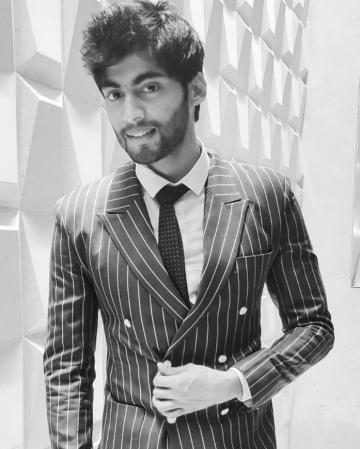 We know Tharshan does his own hair styling because this is exactly how the man looked while he was inside the Bigg Boss house - Fashion Models