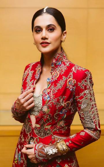 Taapsee Pannu arrived at the Vogue women of the year awards looking gorgeous in this red ensemble from Anamika Khanna - Fashion Models