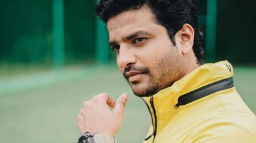 Neeraj Madhav looking cool in athleisure wear