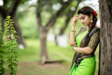 Television sweetheart Nakshathra Nagesh was recently seen in this beautiful green saree from Urban Closet  - Fashion Models