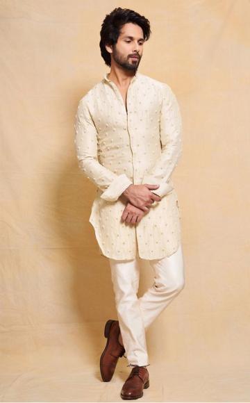 Shahid Kapoor was spotted recently in this crisp off-white Kurta from Kunal Rawal - Fashion Models
