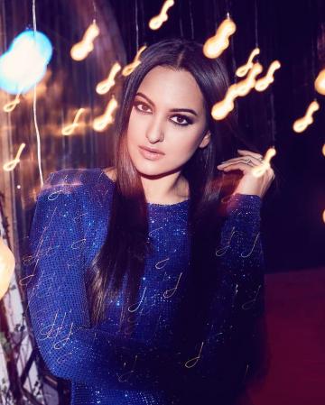 Sonakshi Sinha was recently spotted in this Persian blue shimmer dress from designer Alexander Terekhov - Fashion Models