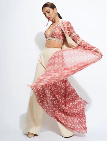 Kriti Kharbanda was seen promoting the movie Pagalpanti in this simple and sexy ensemble from Bhumika Sharma - Fashion Models