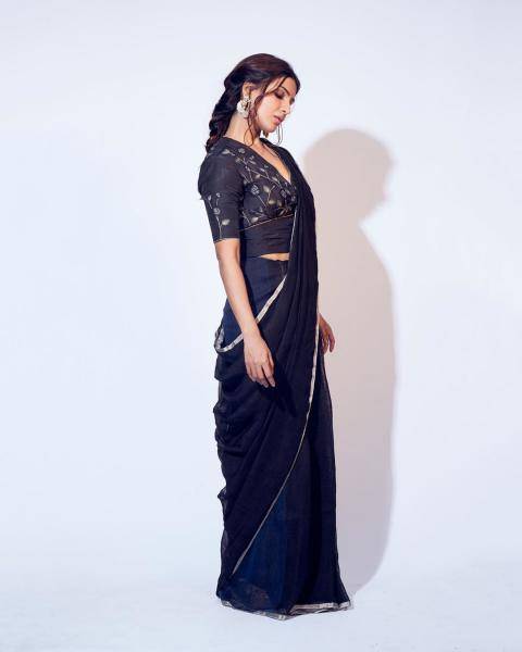 Samantha Akkineni was recently spotted in this Anavilla saree that we loved - Fashion Models