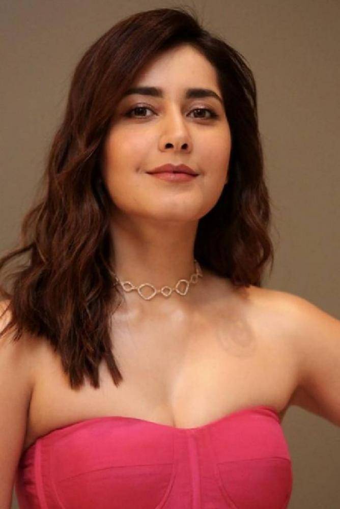 Raashi Khanna - Photos Stills Images