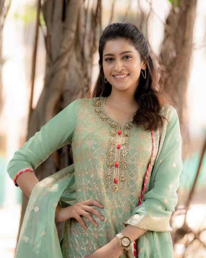 Tanya Ravichandran Actress Latest Photos | Galatta