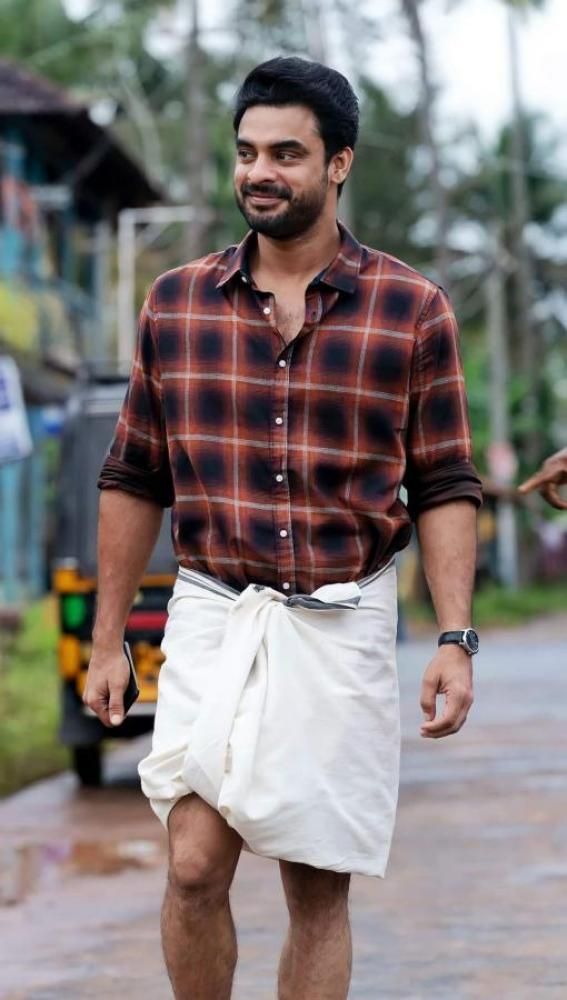 Prithvi suggested my name for 'Moideen': Tovino