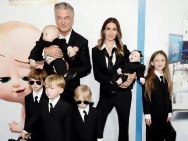 Actor Alec Baldwin and wife Hilaria are expecting their seventh child together - wishes pour in! - Tamil Cinema News