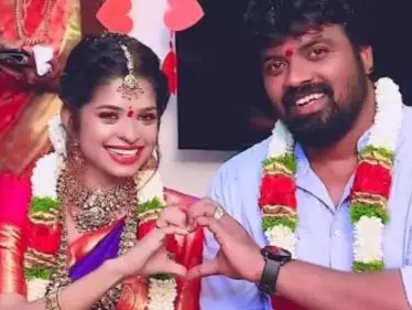 Vanathai Pola serial Rajapandi fame Ashwin Karthik gets engaged to his girlfriend, engagement ceremony video goes viral