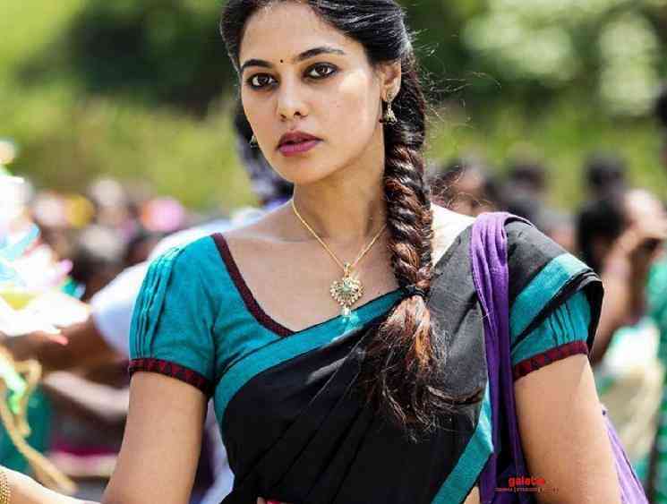 Actress Bindu Madhavi Latest Photos  Telugu Filmnagar