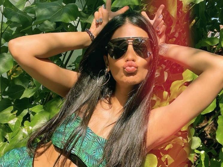 Shruti Haasan's beach photoshoot | Bikini photo goes viral